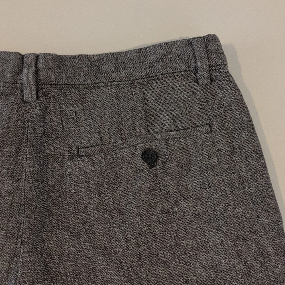 Banana Republic Men's 33 x 8.5 Linen Cotton Blend Aiden Short